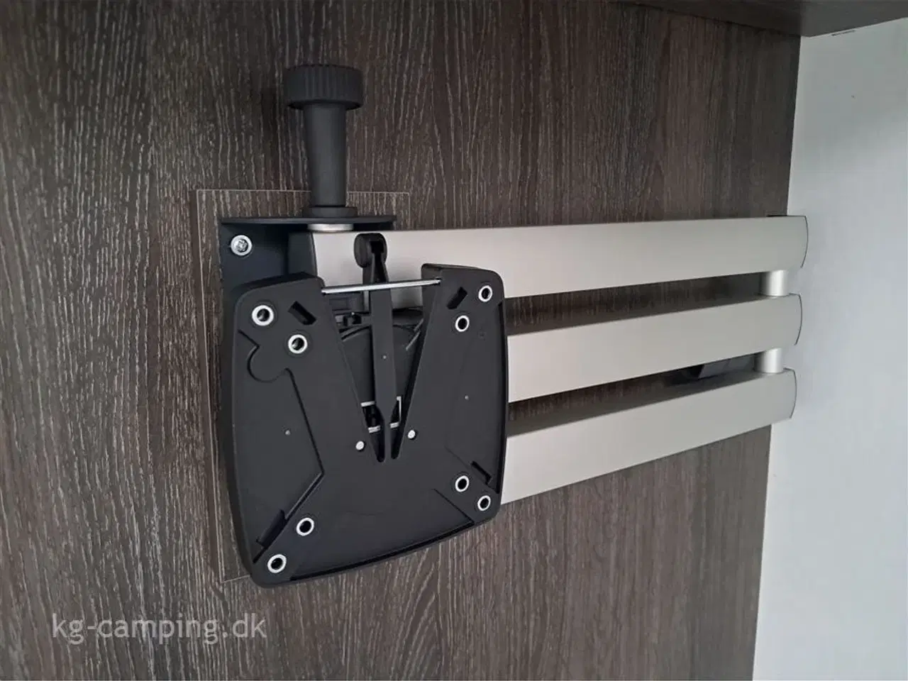 Billede 15 - 2024 - Fendt Diamant 560 SGW Enkeltsenge med udtræk samt ende rundsiddegruppe - Nu med ALDE centralvarme og vandbåren gulvvarme.