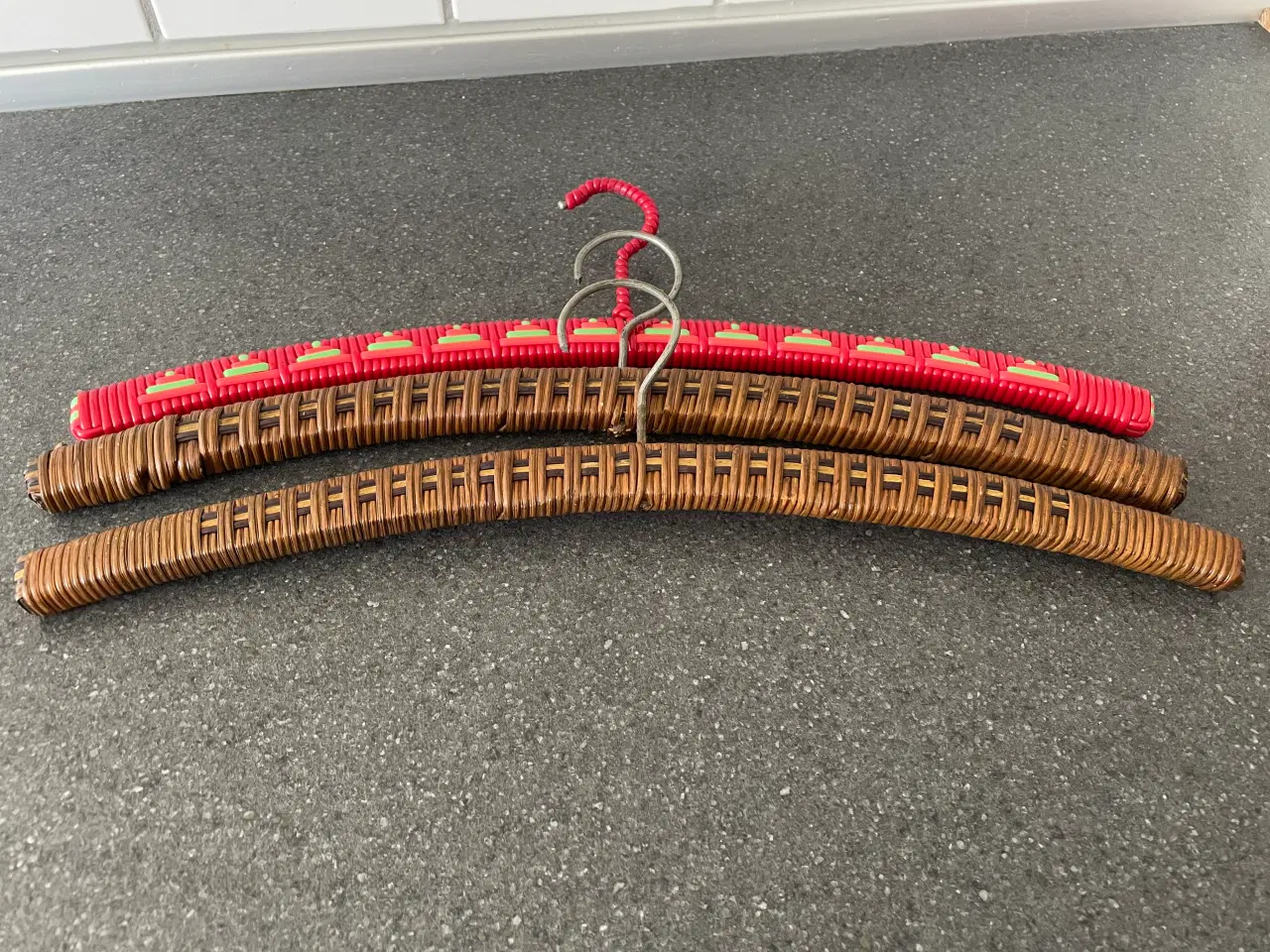 Billede 1 - 7 bøjler samlet pris