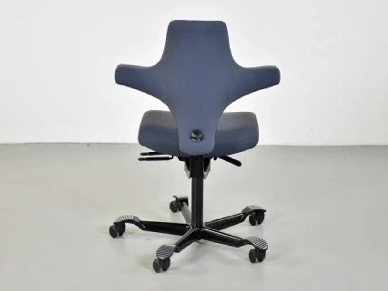 Billede 3 - Häg capisco 8126 kontorstol med blåt polster og sort stel
