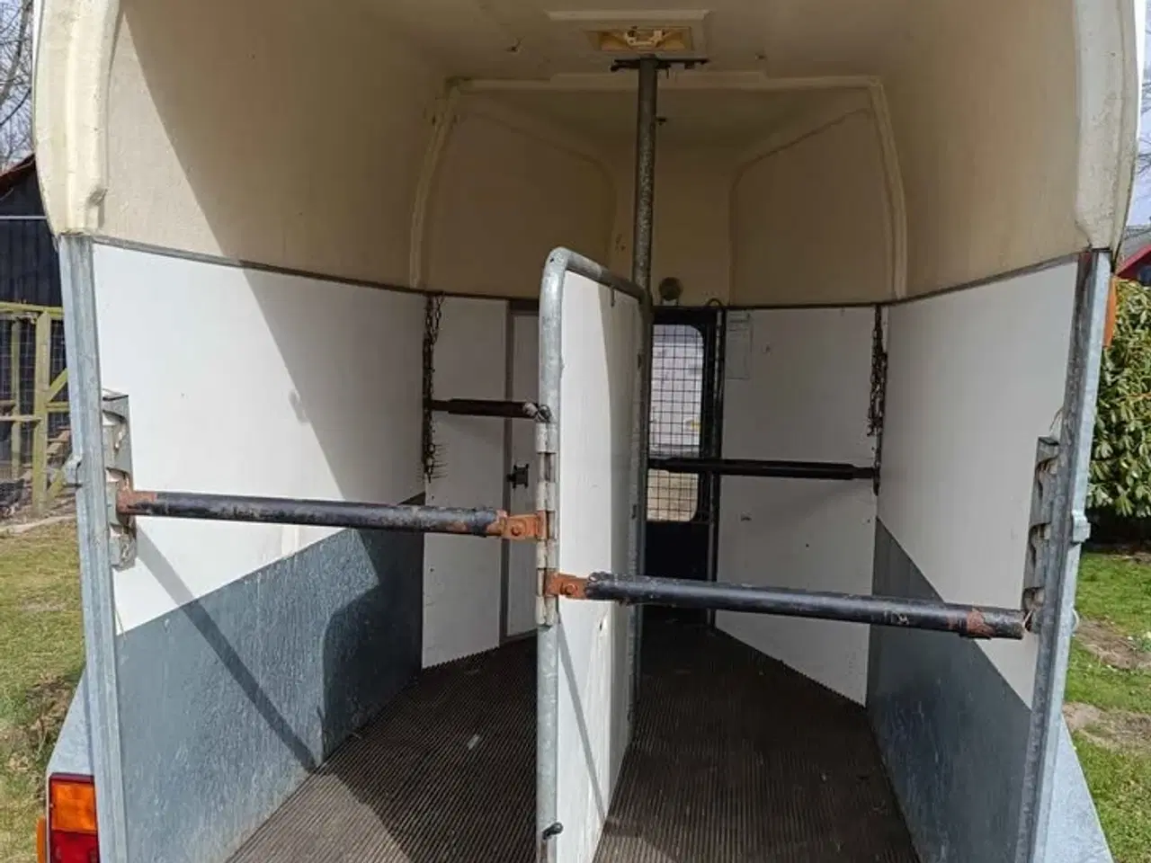 Billede 10 - 2.600 kg hestetrailer - Stærk svensk kvalitet