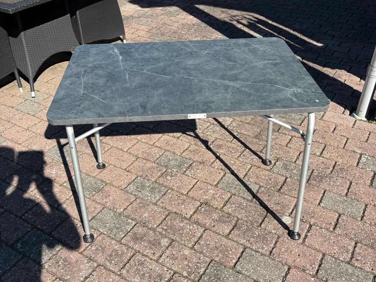 Billede 4 - Isabella letvægtsbord