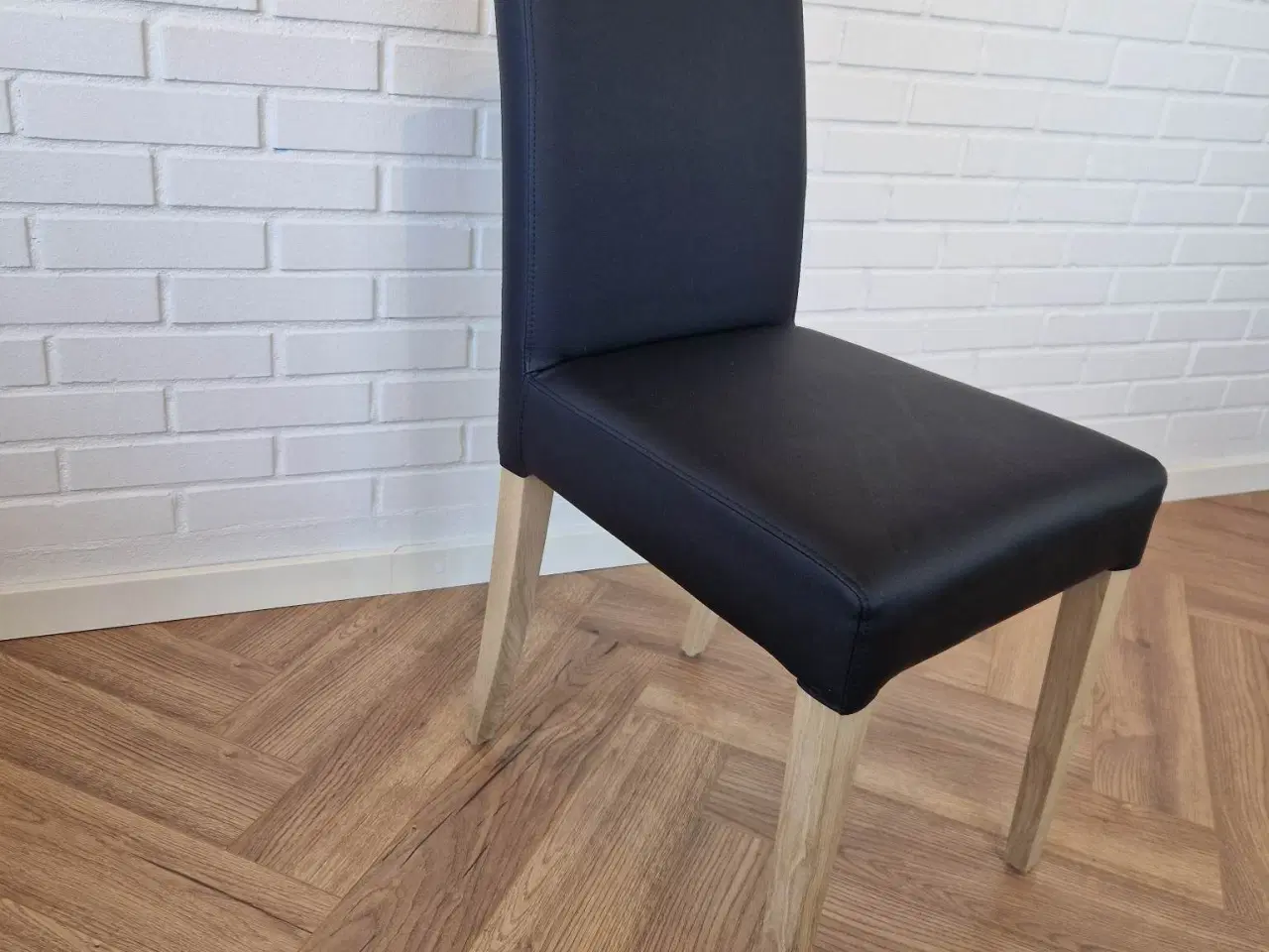 Billede 6 - Nye stole med læder