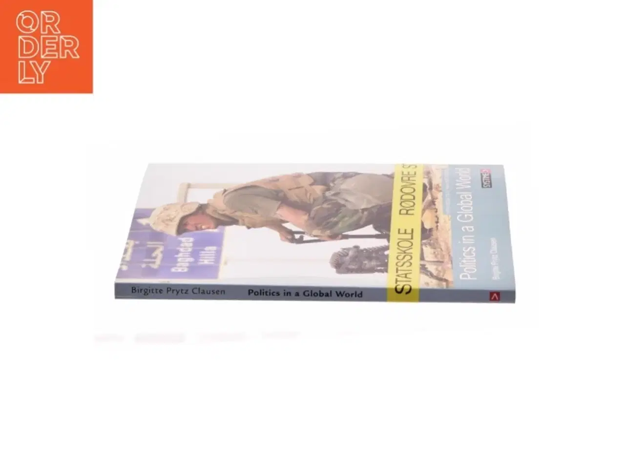 Billede 3 - Politics in a global world af Birgitte Prytz Clausen (Bog)