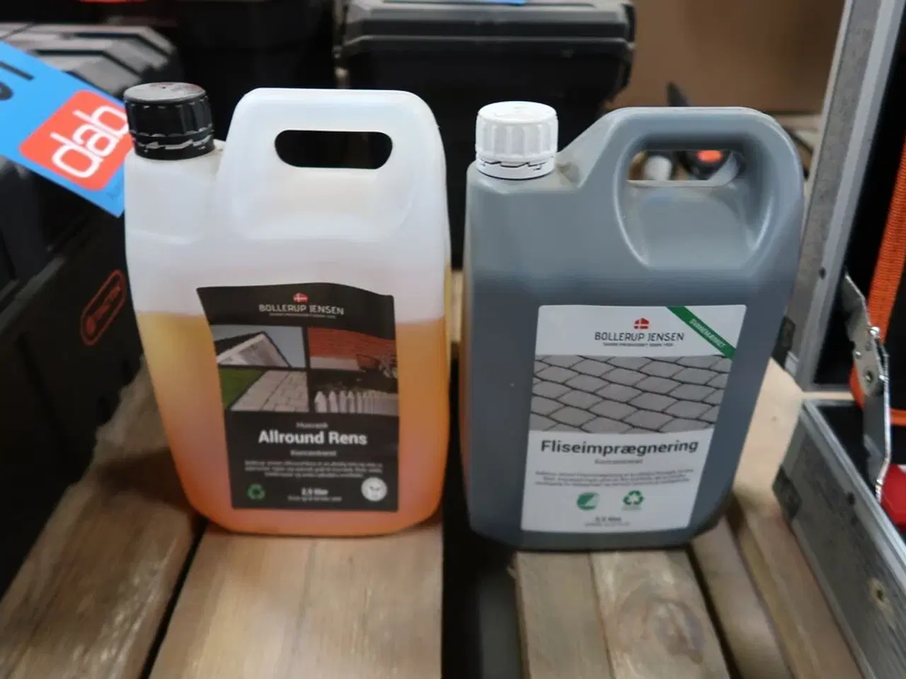 Billede 1 - 2 flasker plejeprodukter