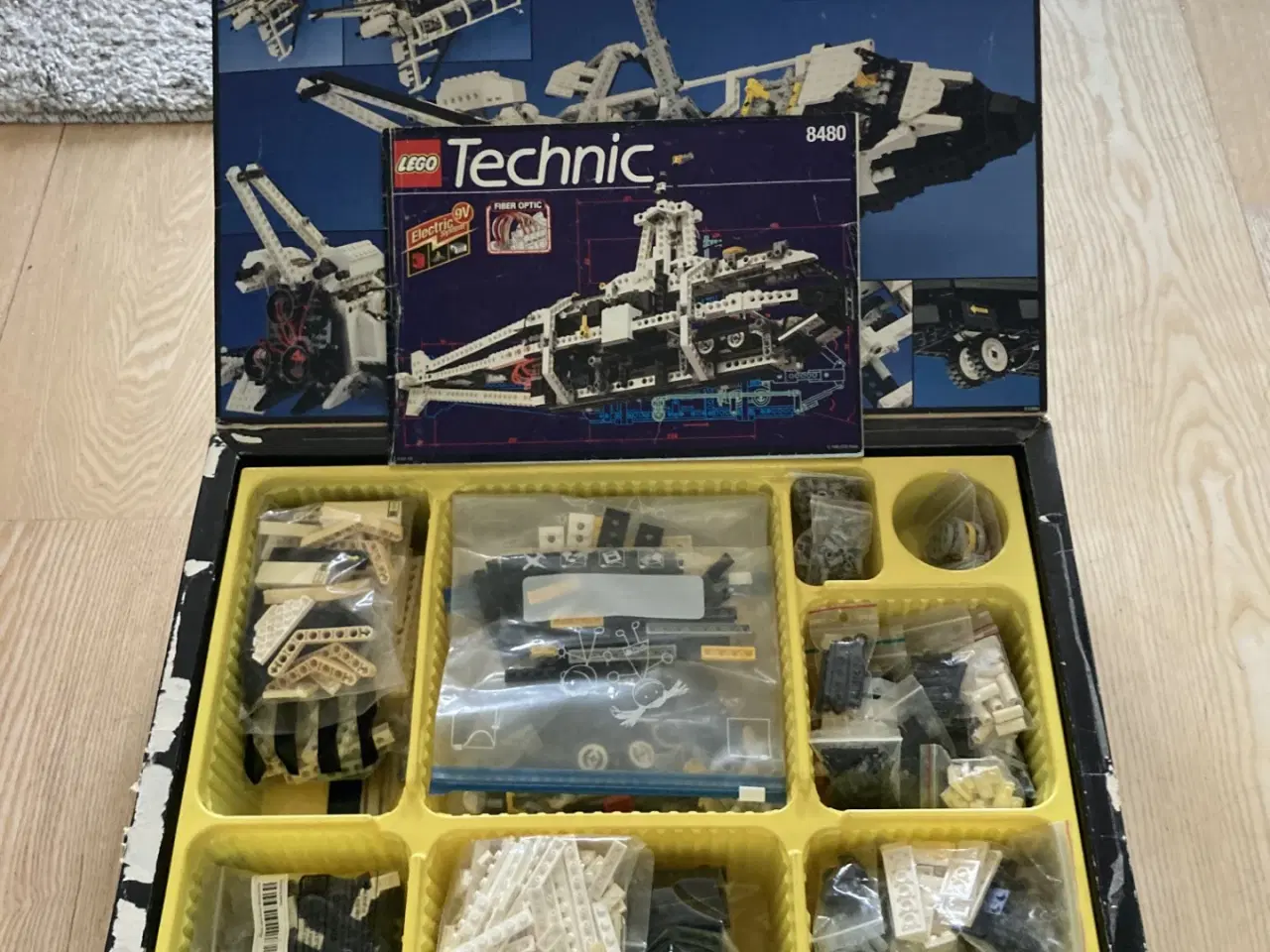 Billede 3 - 8480. Ældre Lego sæt 