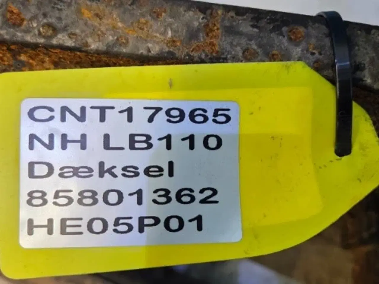 Billede 12 - New Holland LB110 Dæksel 85801362