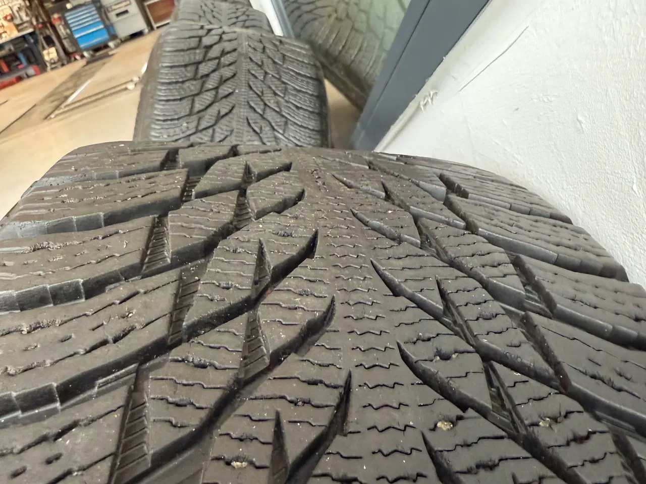 Billede 9 - 19” ABS alufælge med Nokian vinterdæk