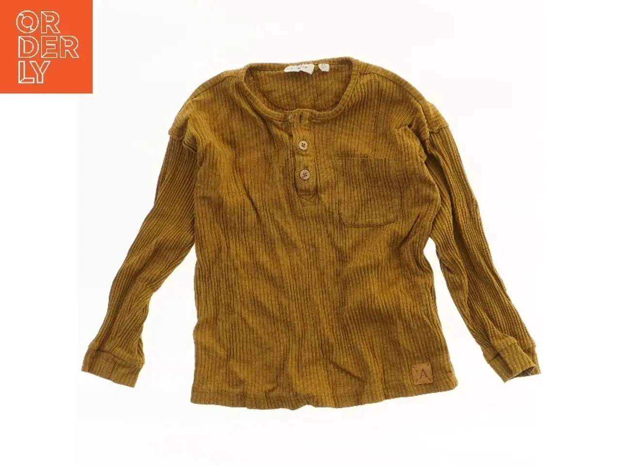 Billede 2 - Ribbet langærmet bluse med knapper fra Lil atelier (str. 104)