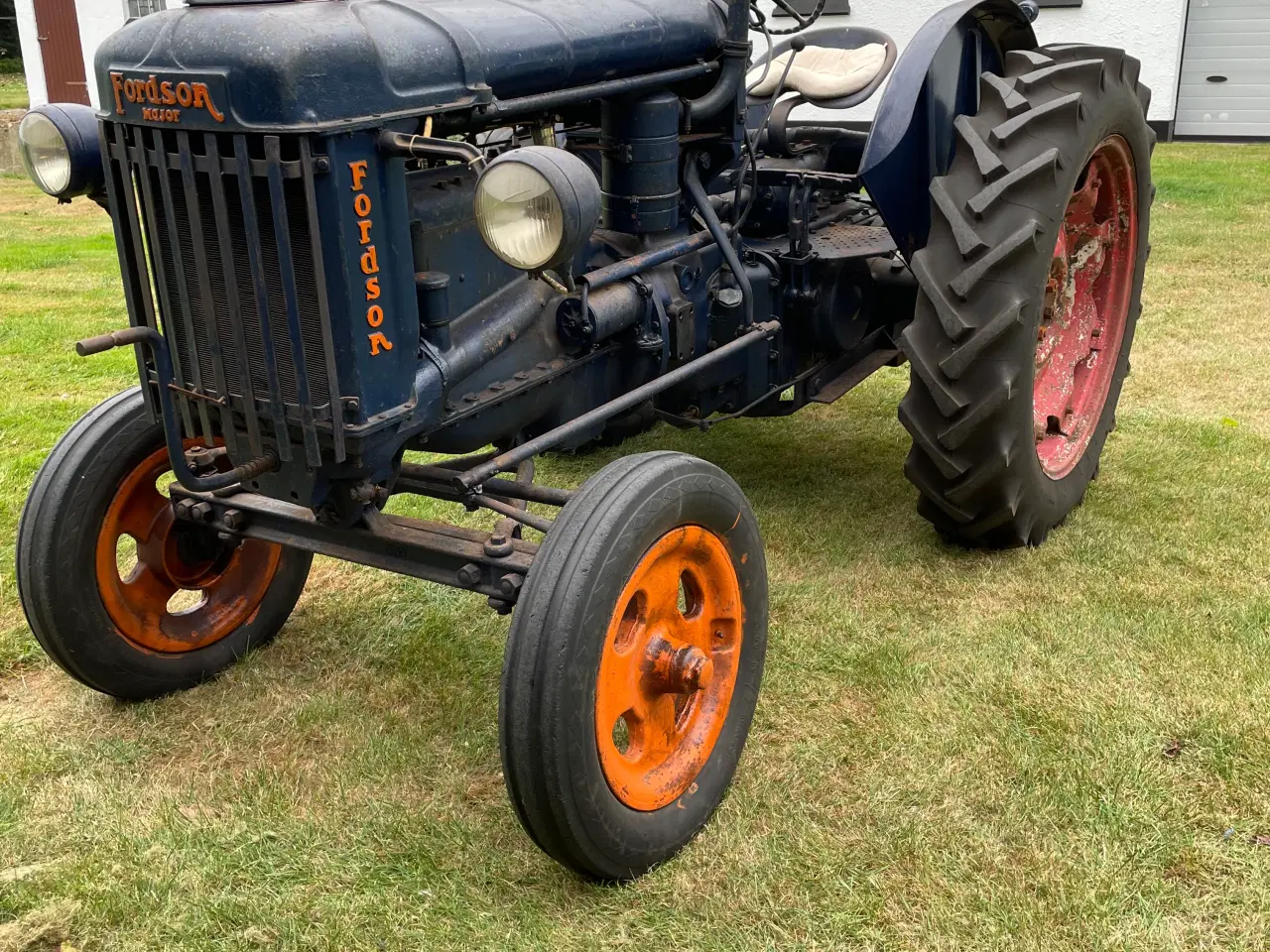 Billede 1 - Veterantraktor Fordson E 27 N