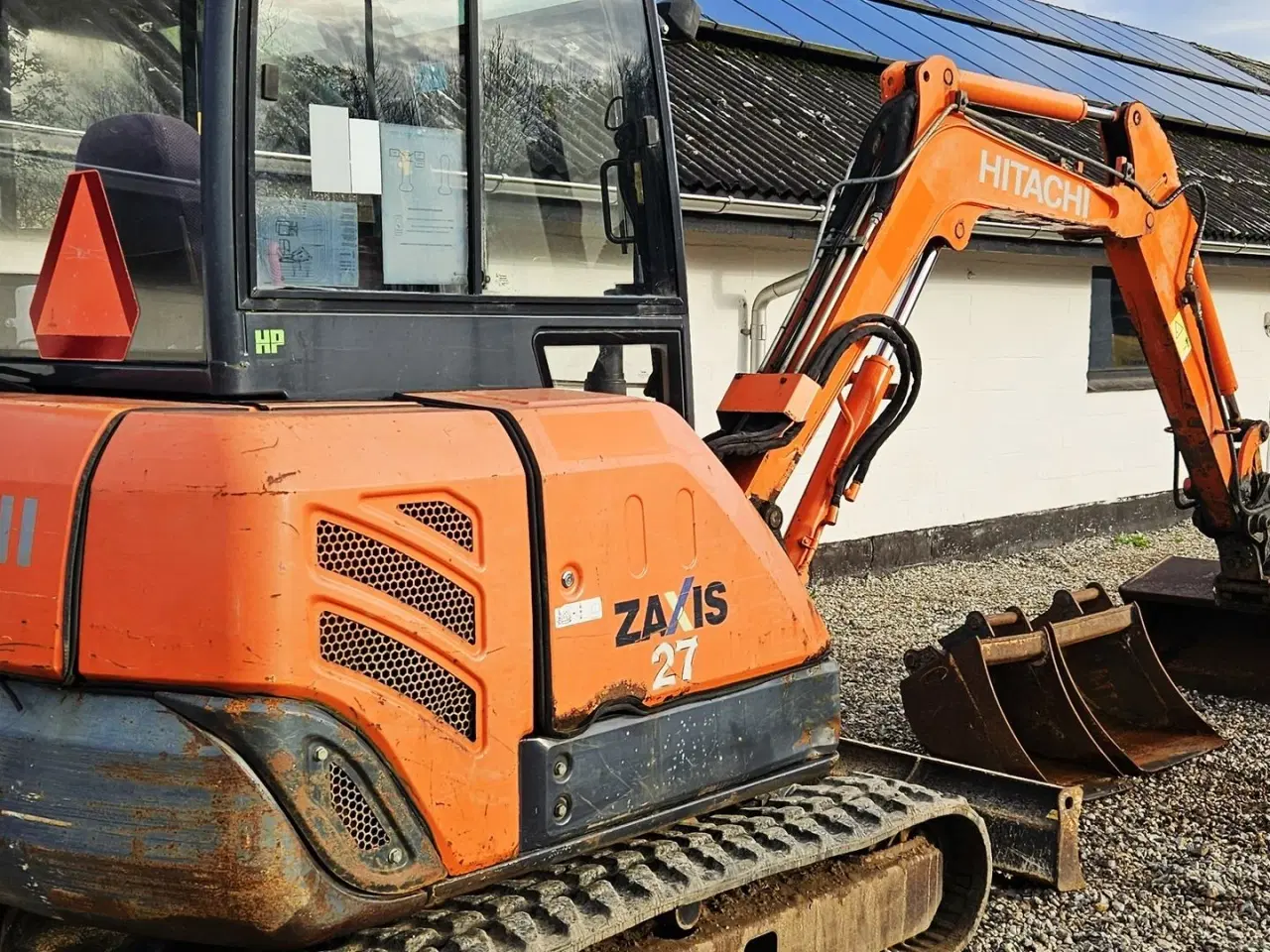 Billede 6 - Hitachi ZX27-3 / powertilt og skovlsæt / årgang 2013