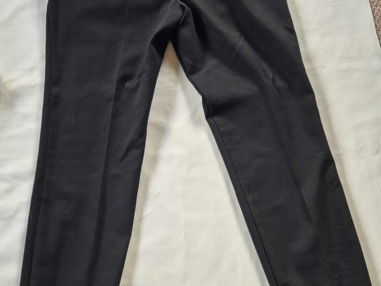 Billede 5 - 2 par bukser  esprit og vero moda 