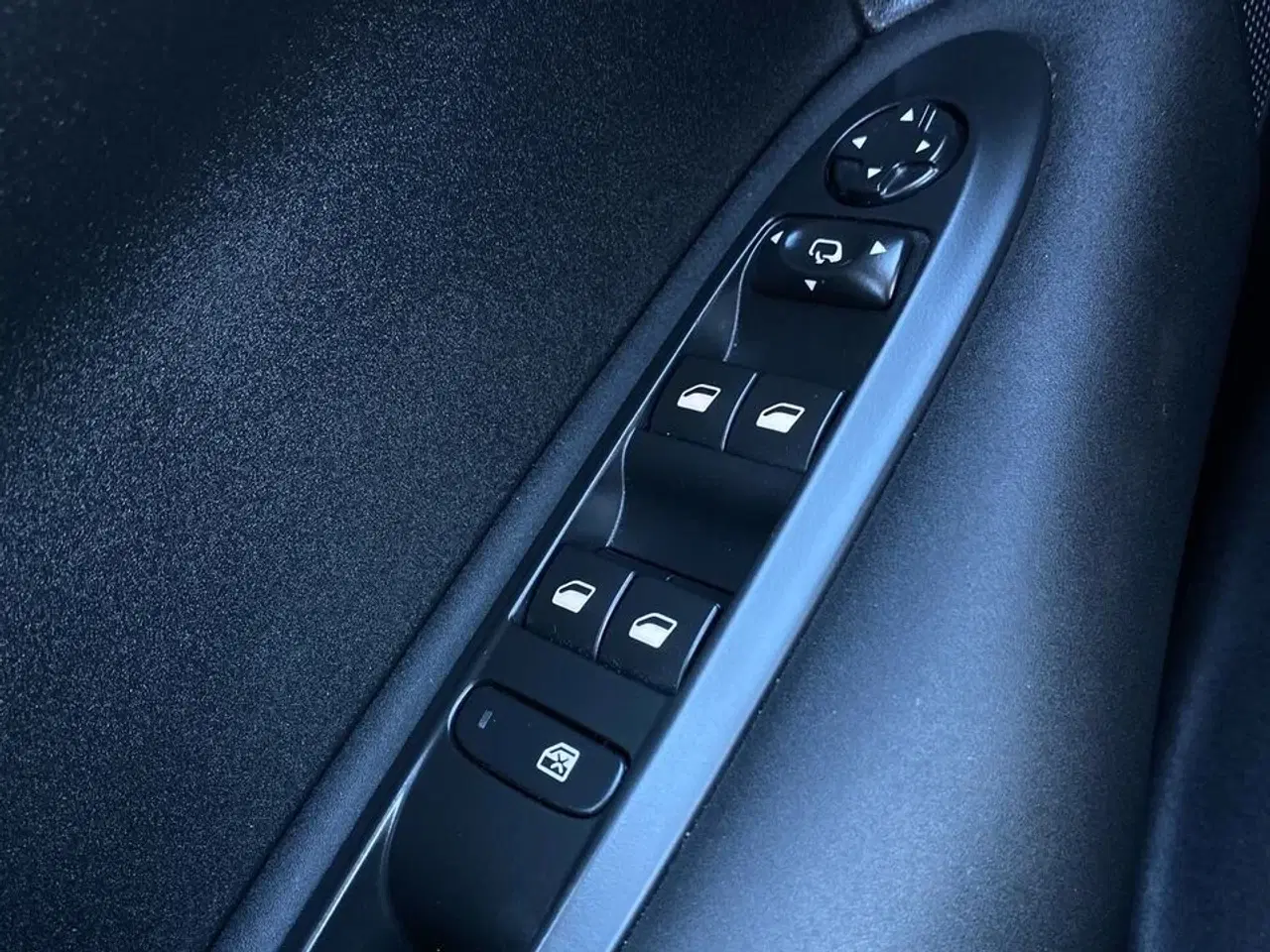 Billede 18 - Citroën C4 1,6 Blue HDi Live start/stop 100HK 5d