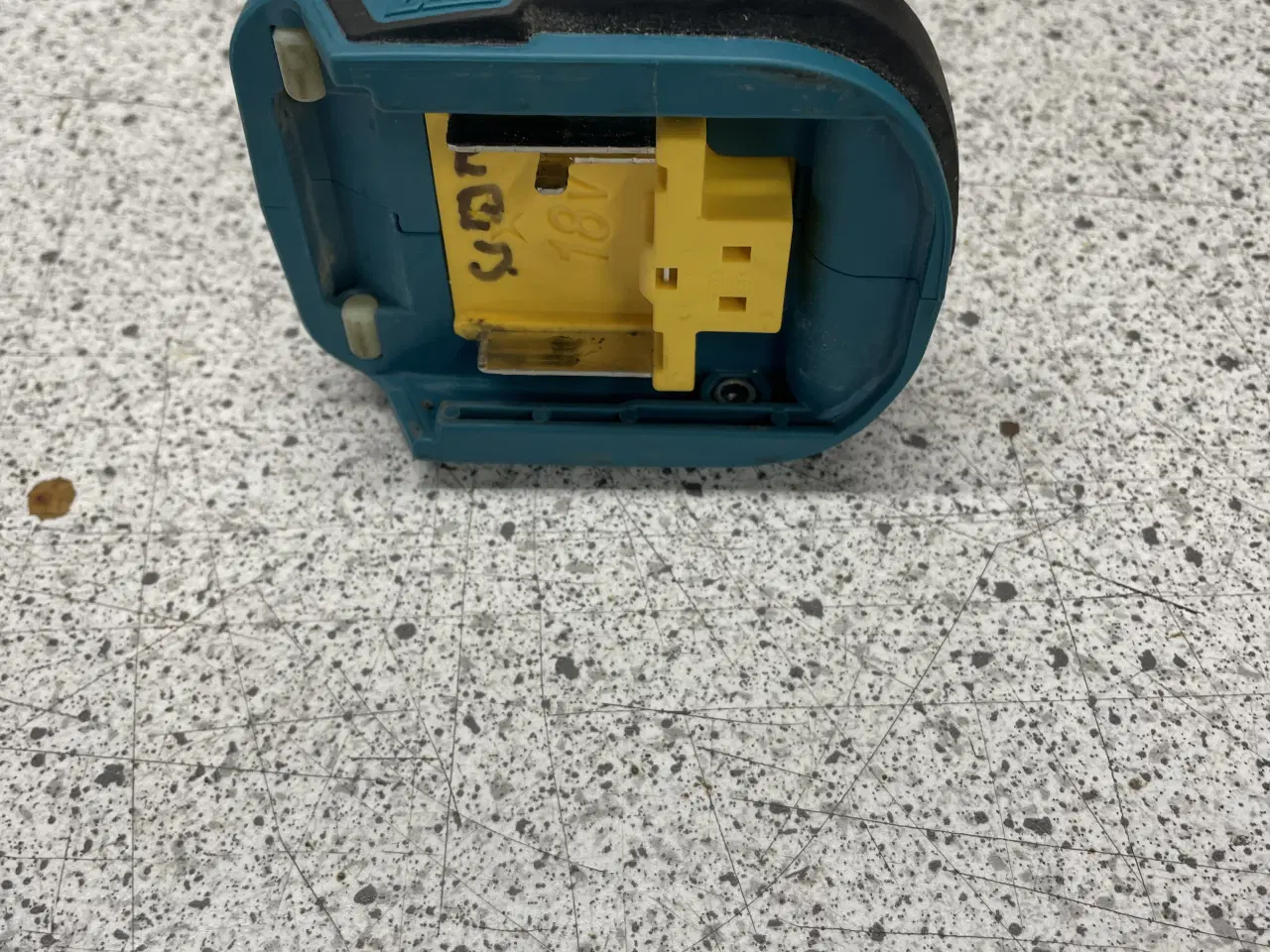 Billede 4 - Makita slagskruemaskine 18 v brug meget lidt 