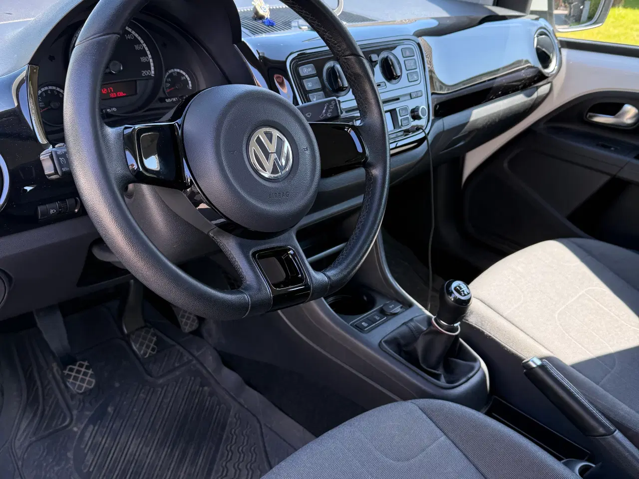 Billede 6 - VW UP 60HK årgang 2016. Km:133000