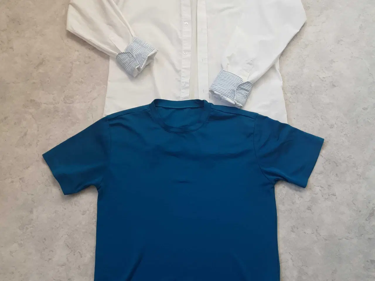 Billede 1 - Skjorte/t-shirt. Str. 38.- 44.