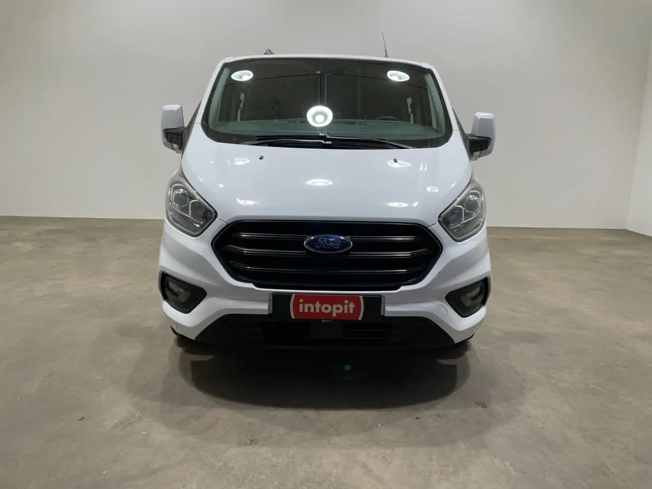 Billede 2 - Ford Transit Custom 300L 2,0 TDCi 130 Trend Mandskabsvogn