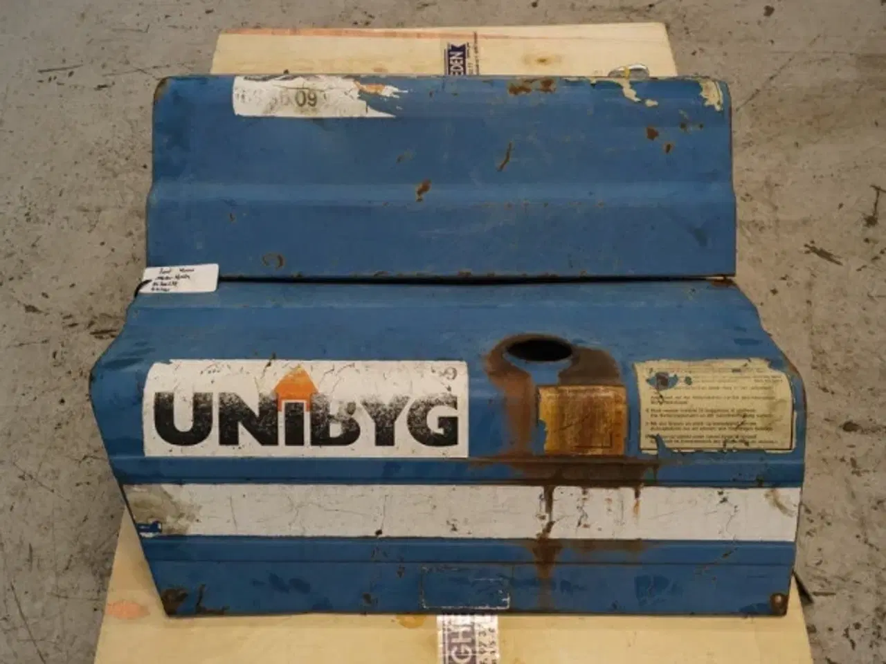 Billede 14 - Ford 4000 Motorhjelm