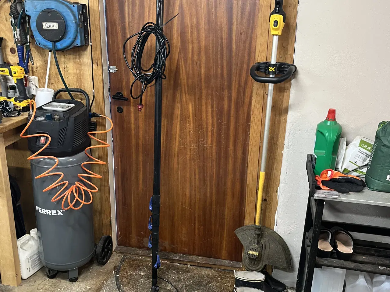 Billede 1 - Solcelle vasker til af vaske ned med 