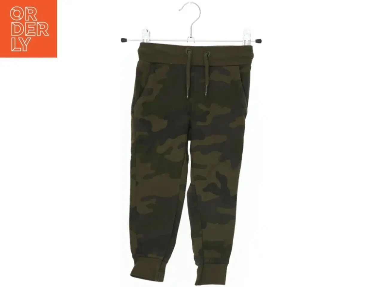 Billede 1 - Camouflage mønstrede sweatpants (str. 98)