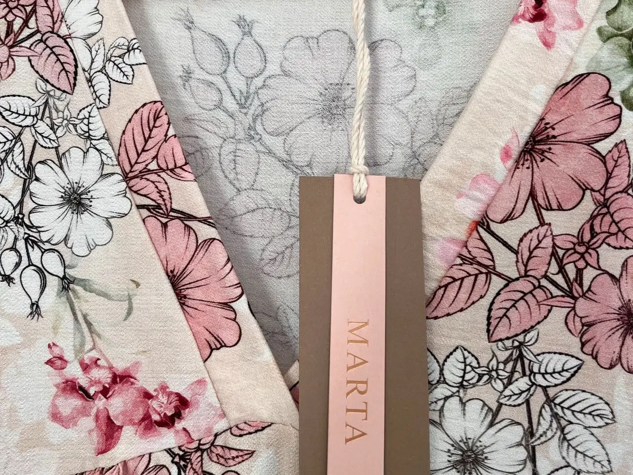 Billede 3 - blomstret sommerkjole fra Marta Du Chateau
