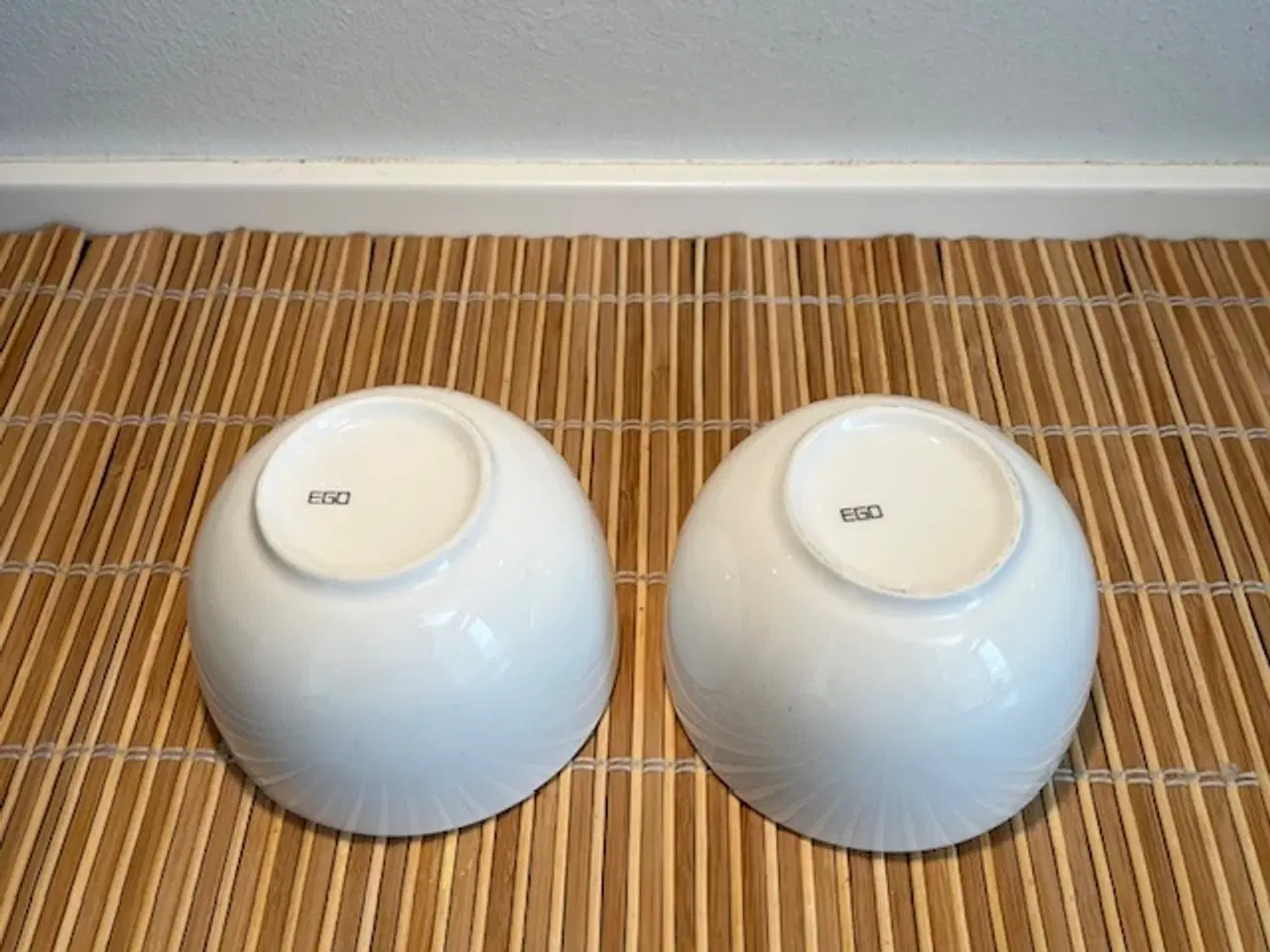 Billede 5 - Flot sæt i robust hvidt porcelæn til morgenbordet