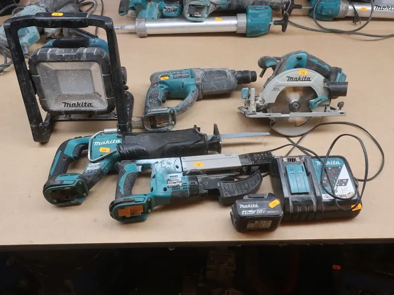 Billede 1 - Stiksav, boremaskine mv. MAKITA Model: DFR 550, DJR 187, DML 805, DHR 202, DHS 680, DC18RC