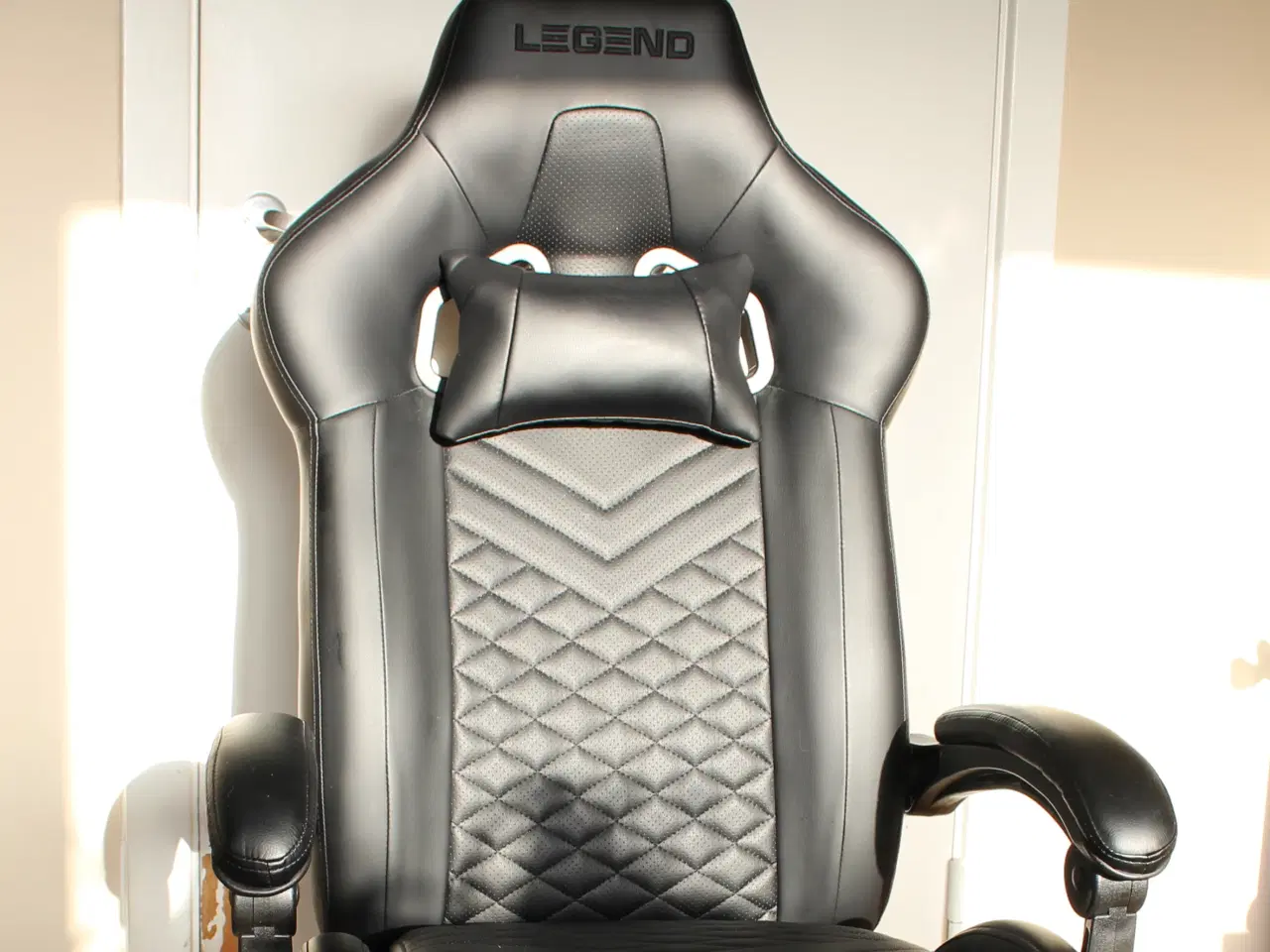 Billede 2 - HALLUM Legend Gamer-stol benstøtte sort til salg