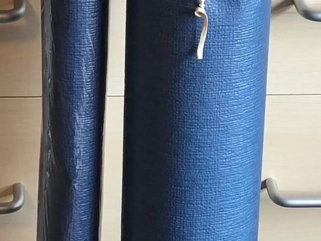 Billede 1 - Papirsdug - mørkeblå