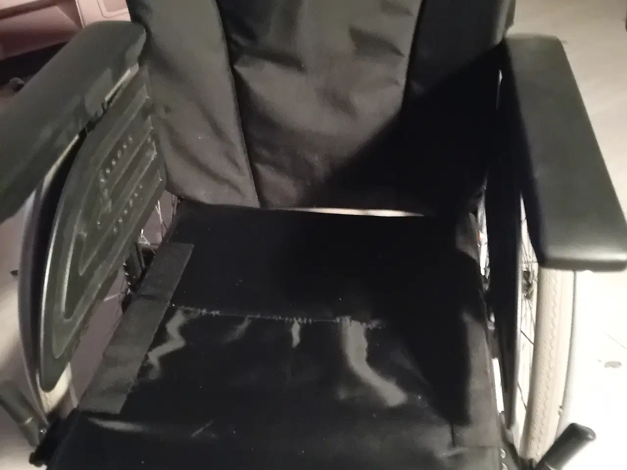 Billede 3 - Kørestol fra Invacare