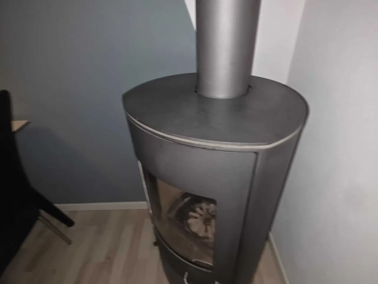 Billede 2 - Pæn god brændeovn