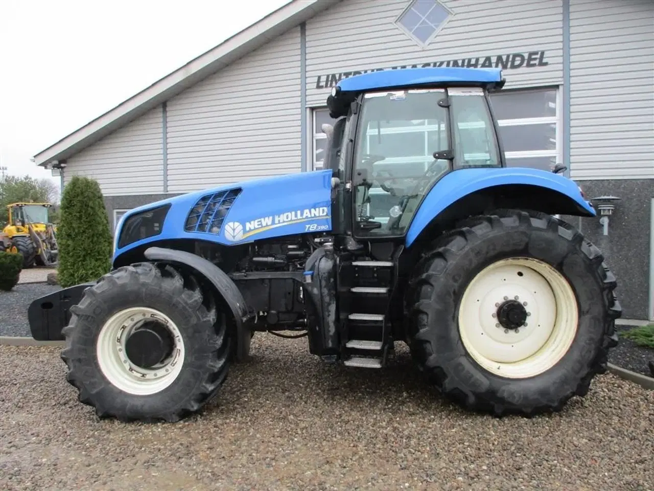 Billede 9 - New Holland T8.390 Med fin 600/70R30 og 710/70R42 dæk montering på.