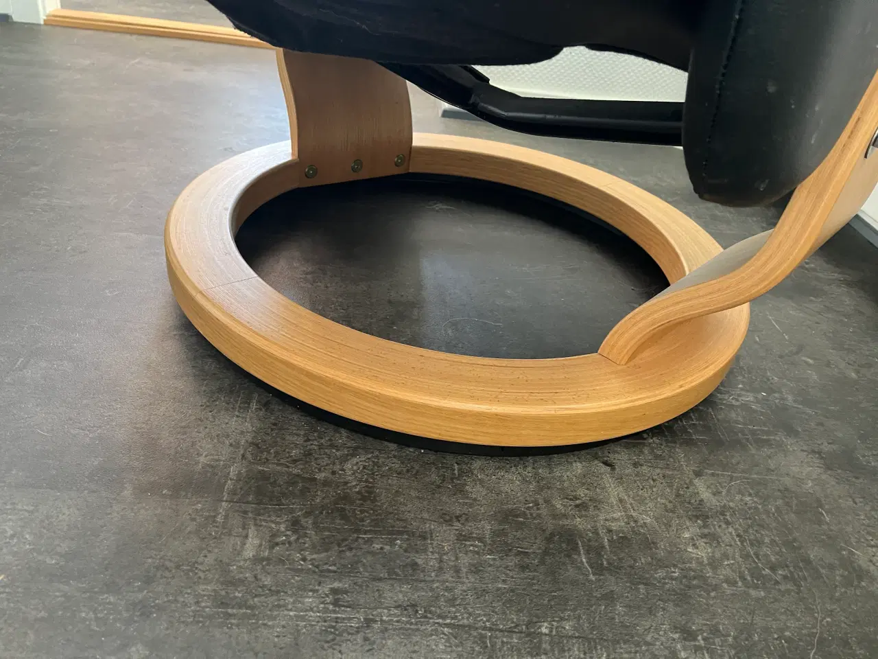 Billede 4 - Læderstol i sort læder