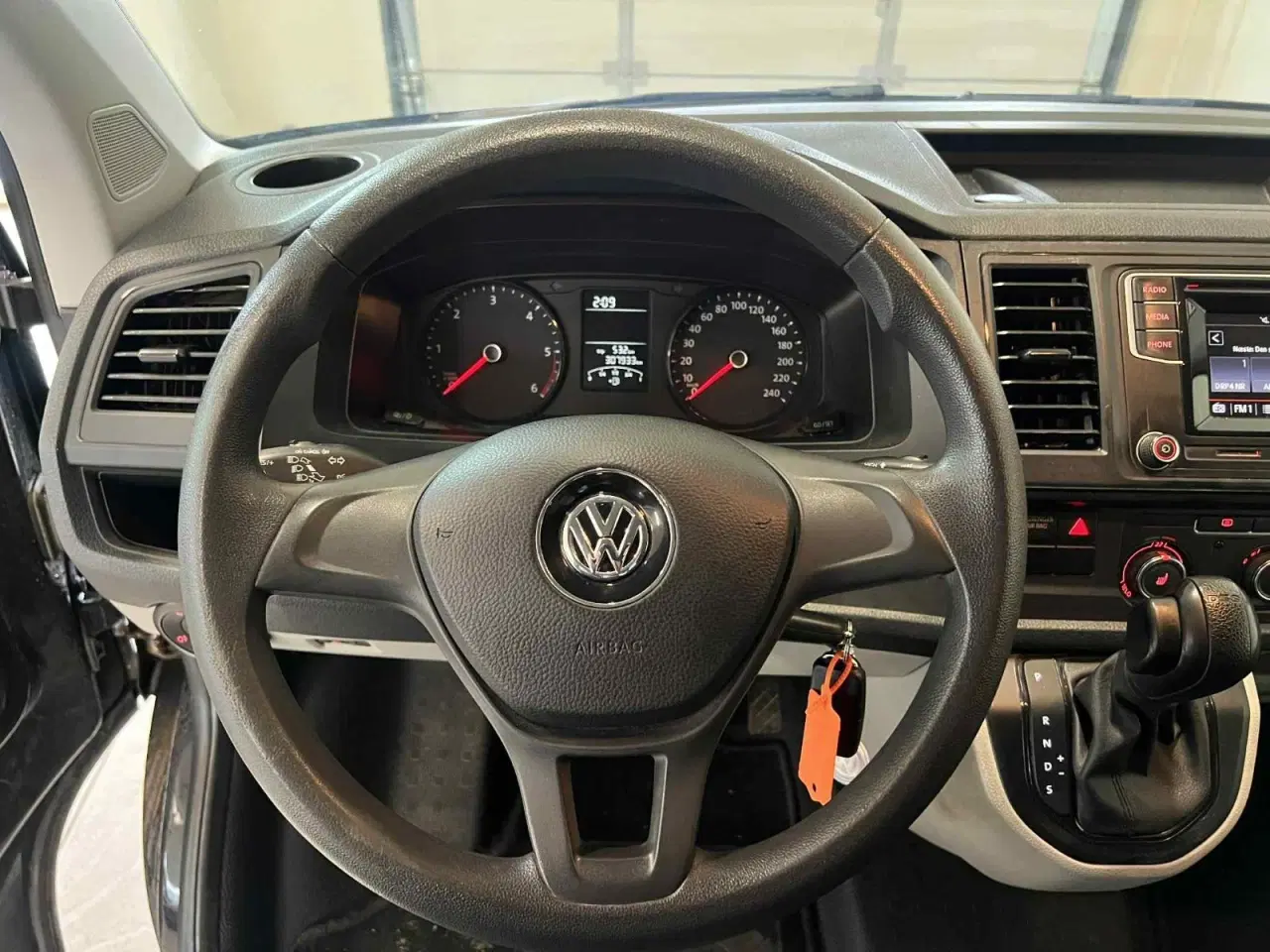 Billede 8 - VW Transporter 2,0 TDi 102 Kassevogn kort