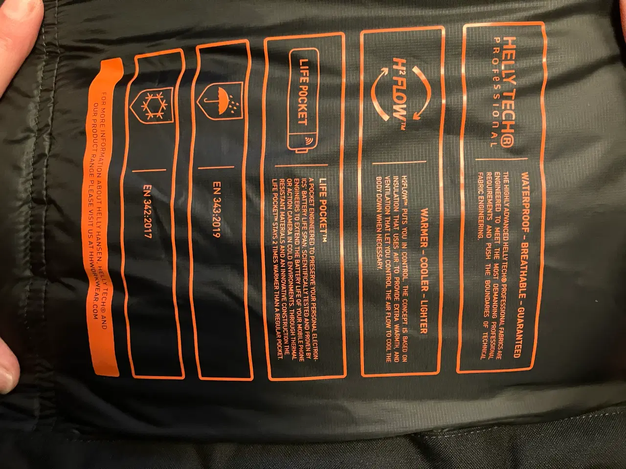 Billede 4 - Helly Hansen vinterparka model bifrost