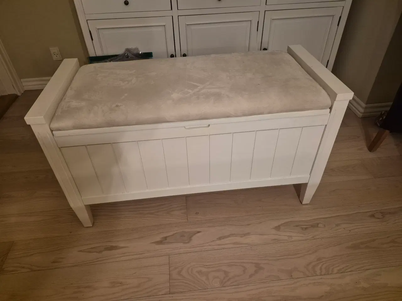 Billede 1 - Flot bænk med opbevaring