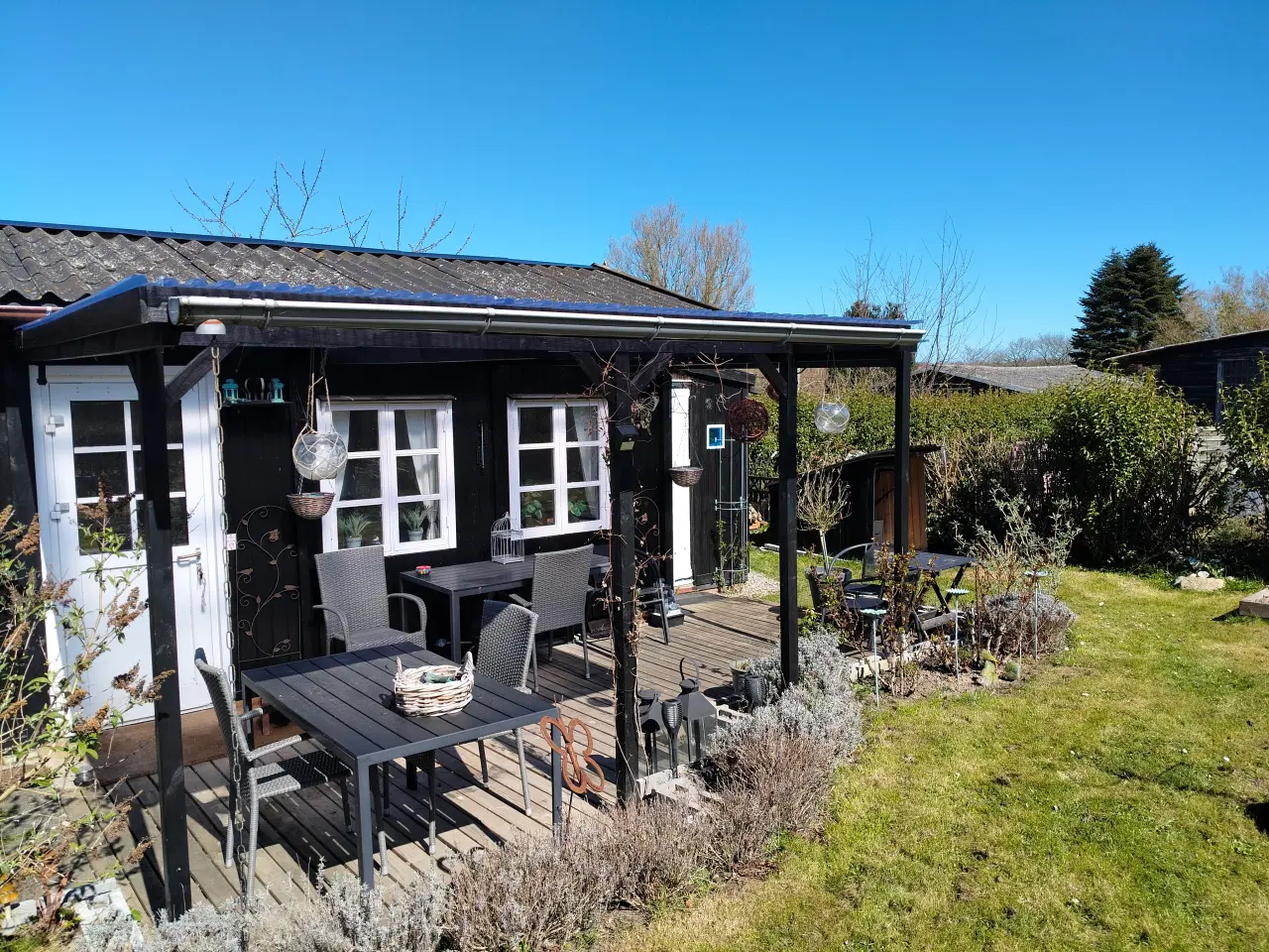 Billede 1 - Dejlig kolonihave