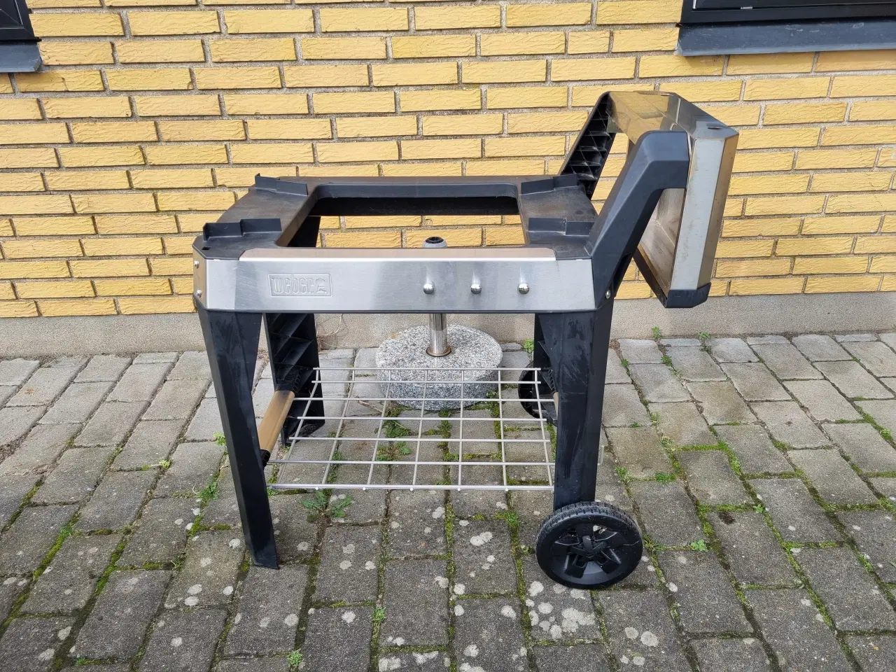 Billede 2 - Vogn til weber grill 