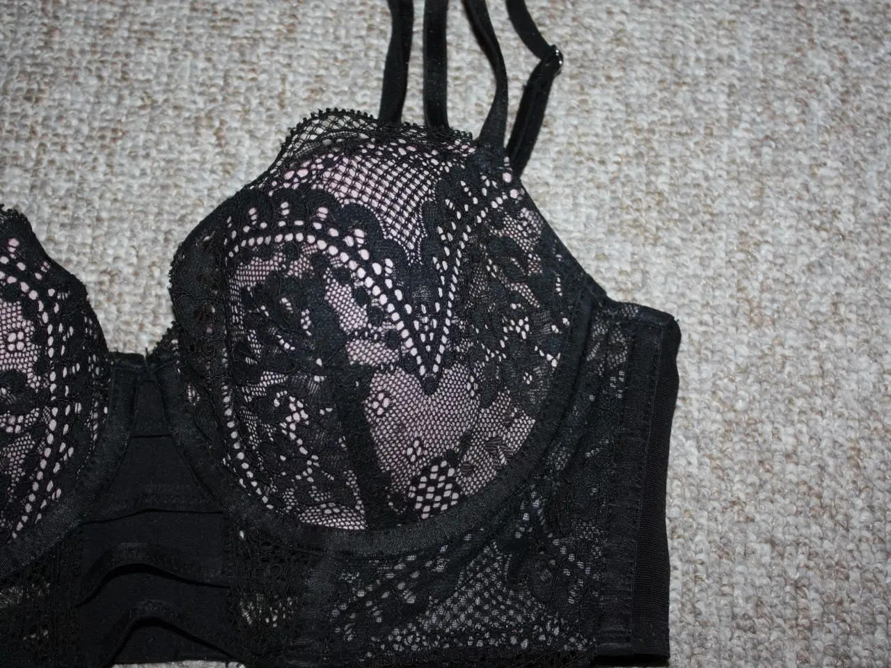 Billede 2 - BH Hunkemöller / hunkemøller str. 70 C (EU)