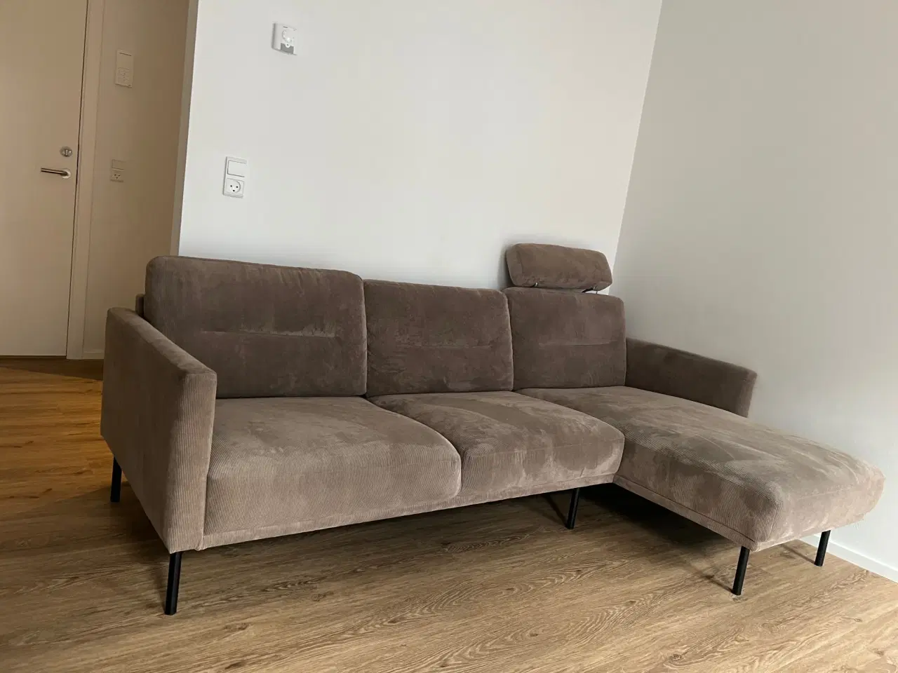 Billede 2 - Chaiselong Sofa (ny pris 9.799) -hentes i Aalborg