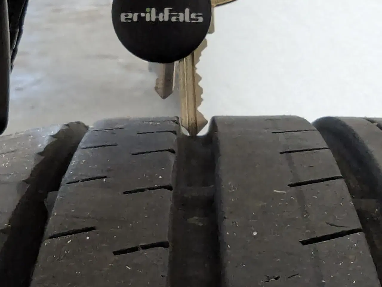 Billede 7 - Sommerdæk Yokohama 225/55 R18