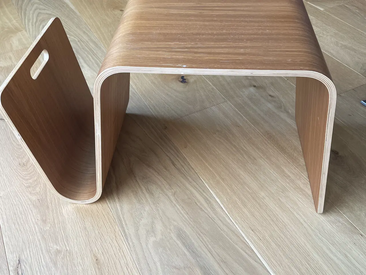 Billede 3 - Sidebord med avisholder