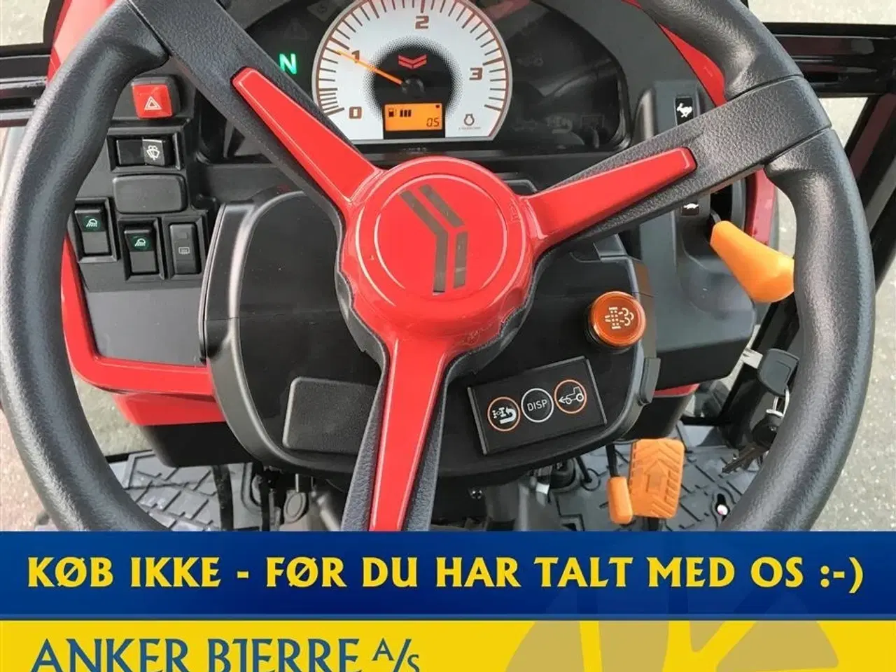 Billede 5 - Yanmar YT 235H 4WD inkl. frontlift med PTO og 130 cm GMR fejemaskine