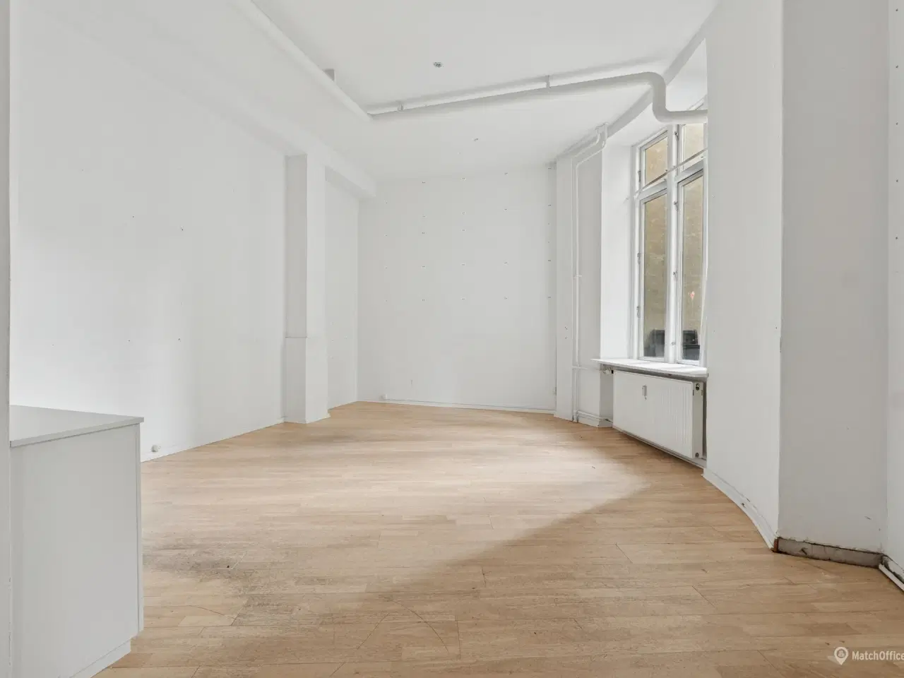 Billede 5 - Smukt højloftet kontor/showroom - med udsigt til havnepromenaden