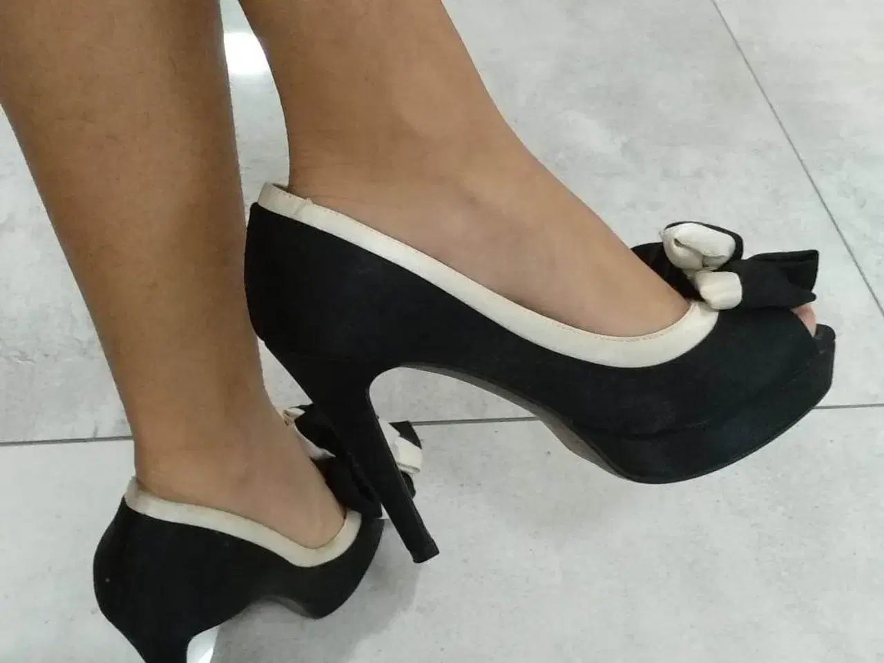 Billede 1 - high heels