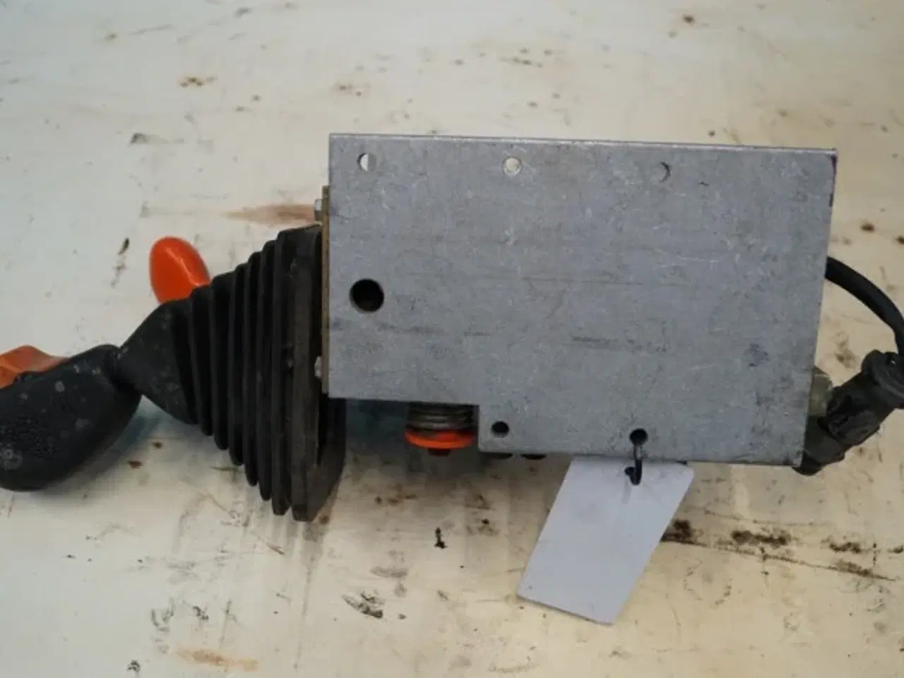 Billede 7 - New Holland 8770 Gearvælger 86014227