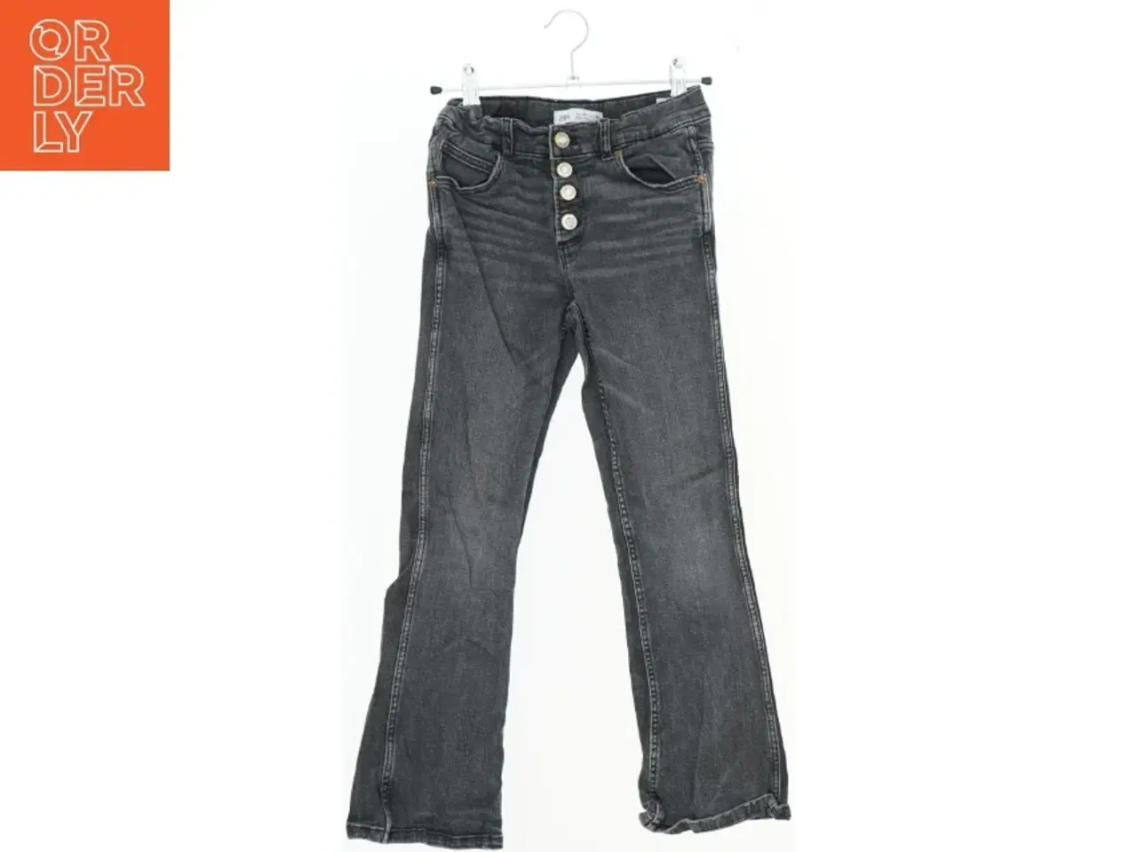 Billede 1 - Børne jeans med knaplukning fra Zara (str. 140)