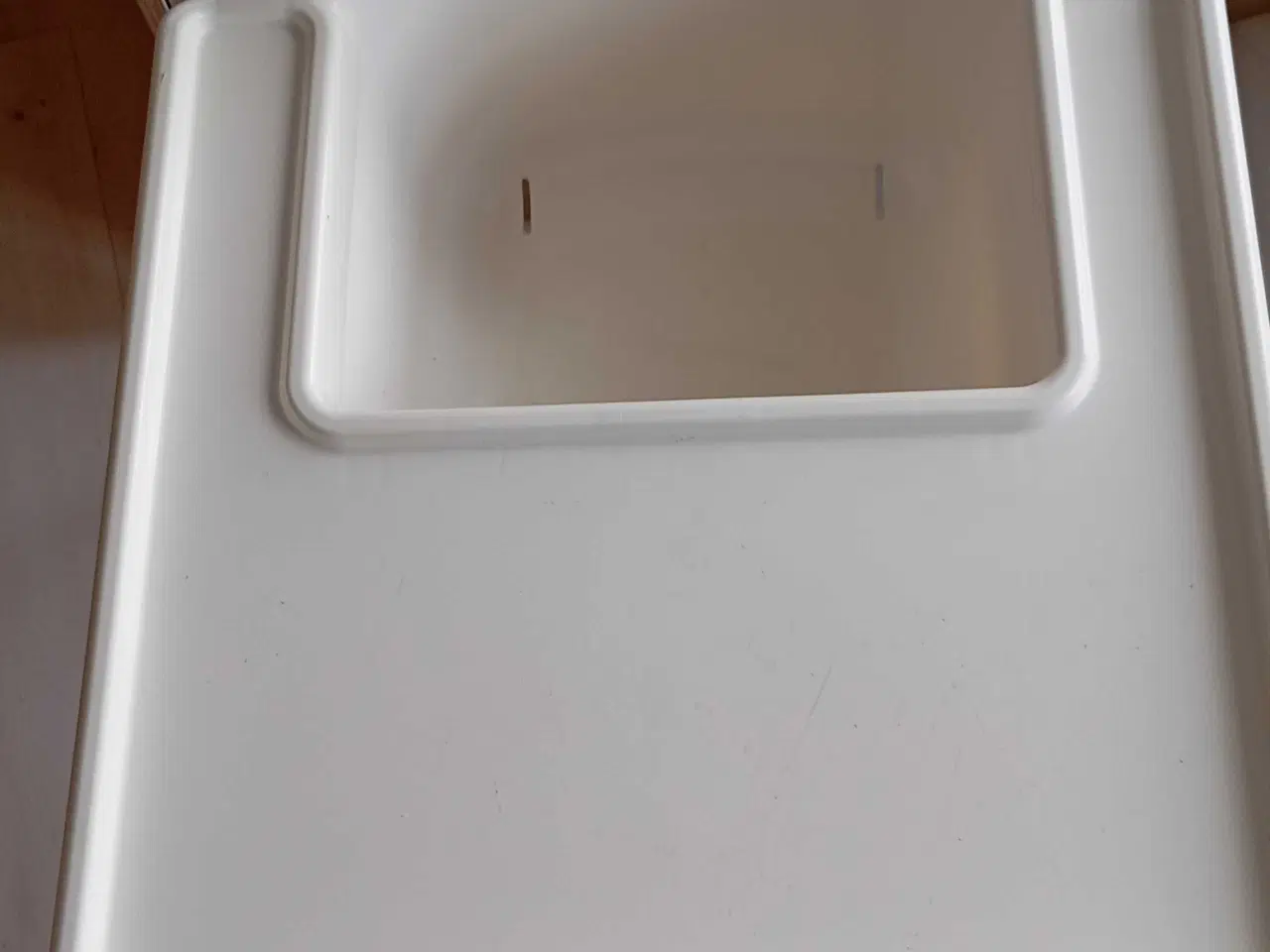 Billede 4 - Barnestol. Højstol med bordplade