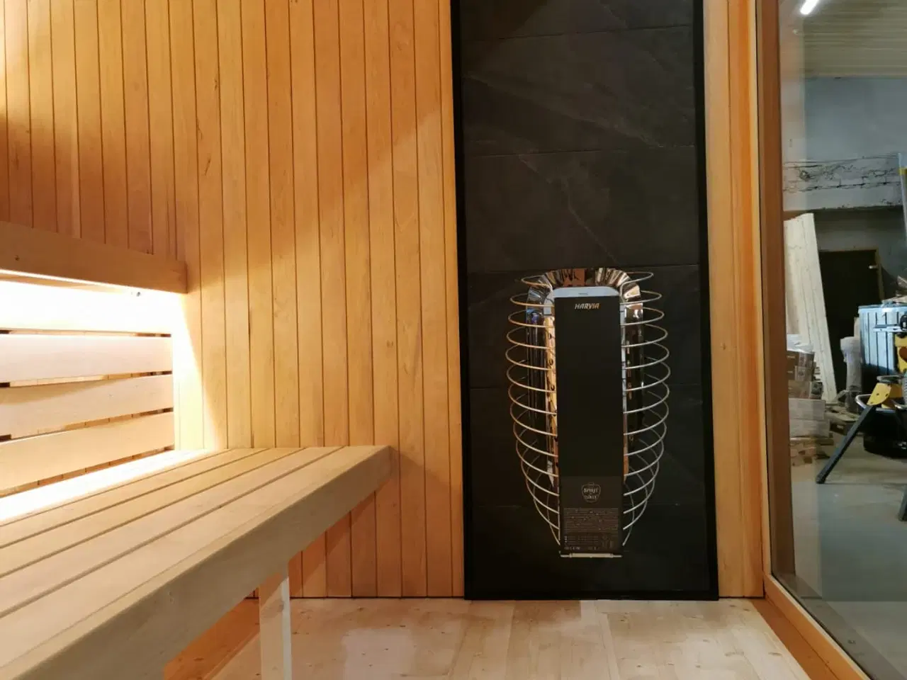 Billede 3 - PREMIUM Firkantet Sauna med 9 kW Harvia Spirit Ovn