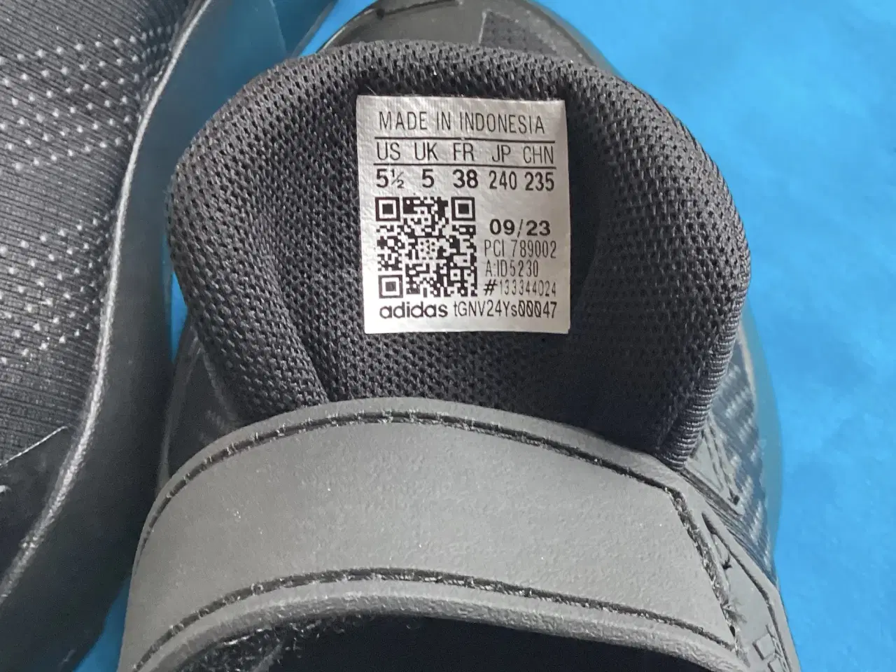 Billede 3 - Star Wars Runner børnesko i sort str. 38, Adidas,