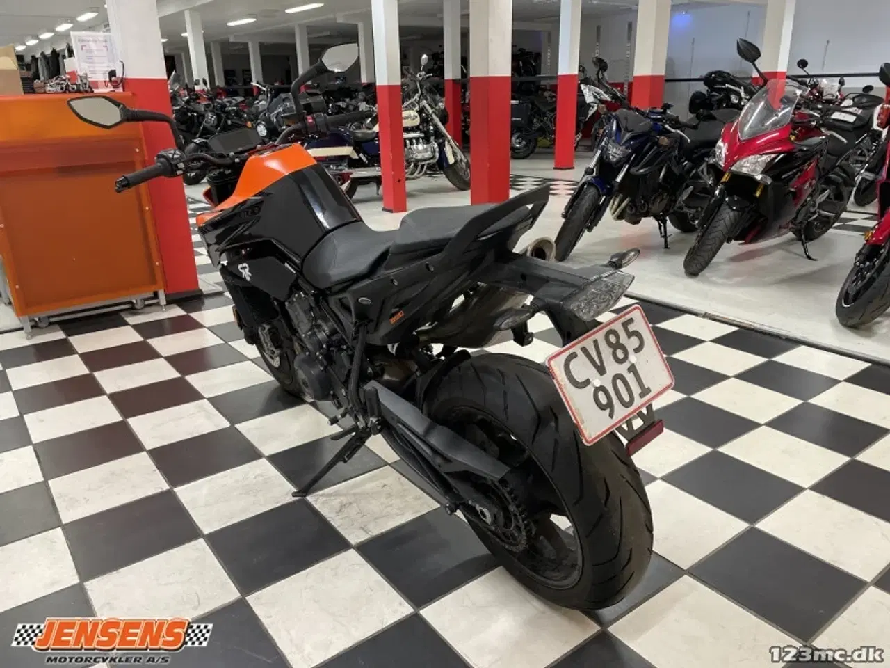 Billede 5 - KTM 890 Duke L